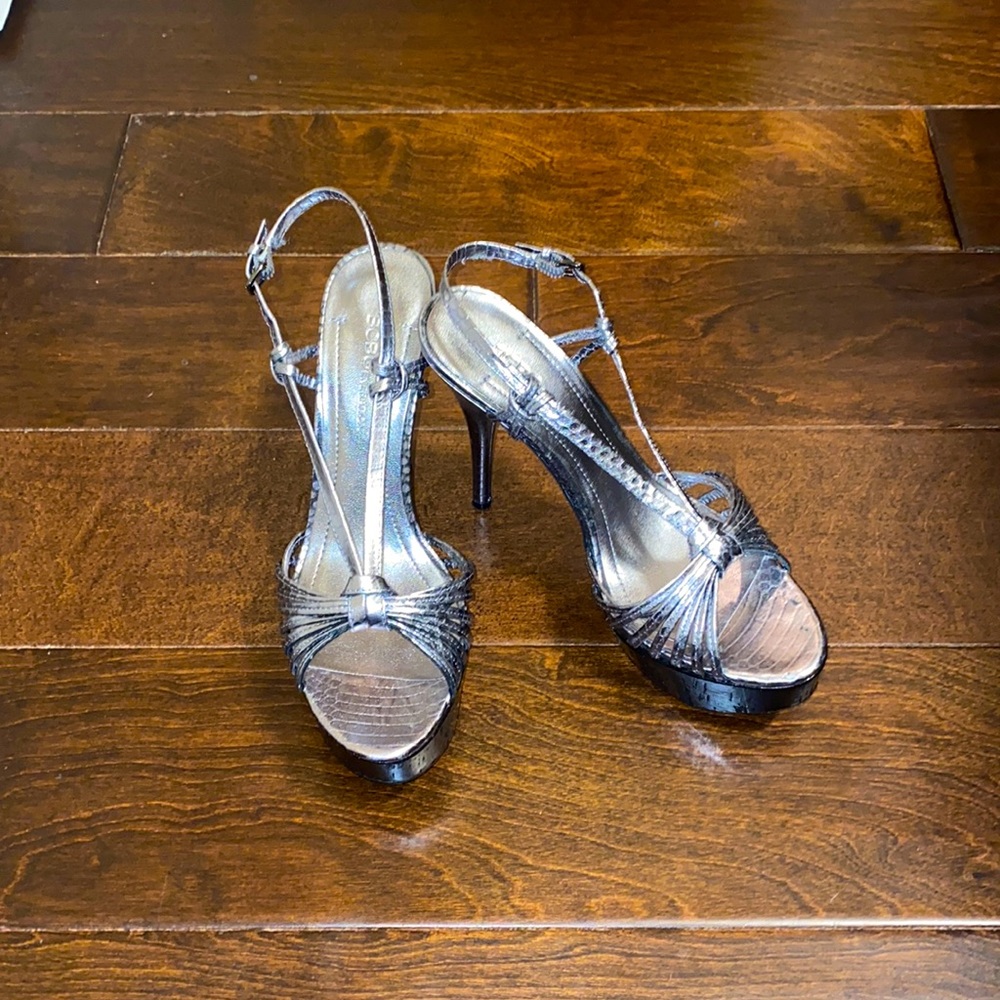 BCBGeneration Santos V Strap Heels